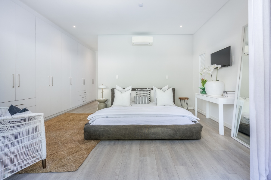 4 Bedroom Property for Sale in Val De Vie Estate Western Cape